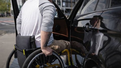 Правительство утвердило порядок компенсации за переоборудование автомобилей для лиц с инвалидностью