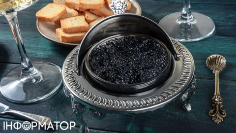 Купити чорну ікру на Новий рік і не отруїтися: ознаки якісного делікатесу