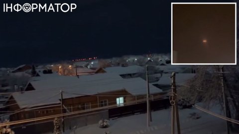 Атака дронів на РФ: повідомляють про вибухи та відключення світла