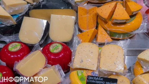 Украинские сыровары жалуются на нашествие импорта, а покупатели радуются: сравнение цен в супермаркетах