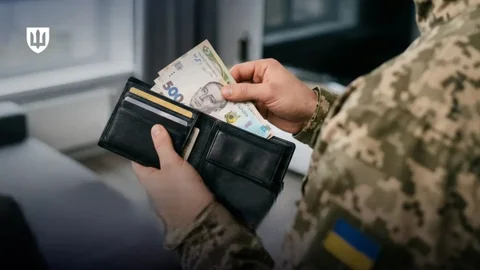 Кредитні канікули для військових: хто має право не платити відсотки та штрафи