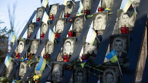 Члени родин героїв Небесної сотні мають право на додаткові виплати до пенсії