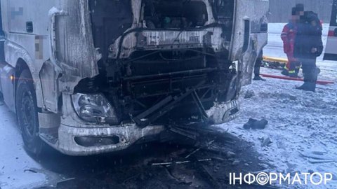 На Харківщині окупанти атакували вантажівки: є поранені