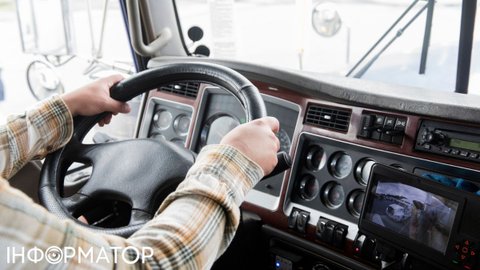 До 32 тисяч злотих у Польщі та понад 100 тис. грн в Україні: зарплати в логістиці продовжать зростати