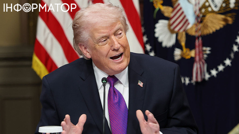 Трамп підтвердив, що дарує взуття соратникам: президент США назвав несподівану причину, чому він це робить