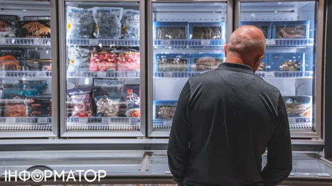 Українці стрімко біднішають — статистика цін і зарплат