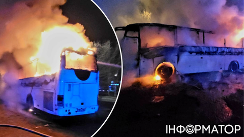 Взрыв во Львове: на стоянке загорелся автобус