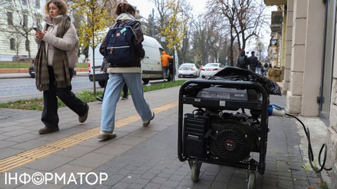Відключення світла відбувається переважно у денний час: бізнес заробляє на цьому великі гроші - експерт