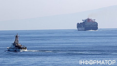 Иран сообщил ООН, что невраждебные суда могут проходить через Ормузский пролив