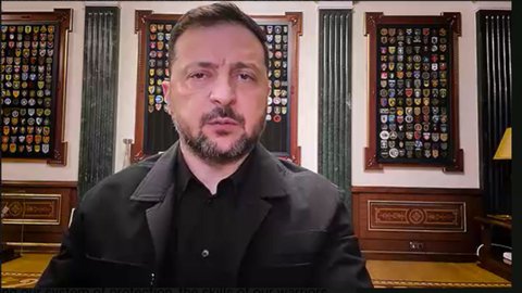 Зарплата президента Зеленського у 2025 році була вчетверо менша, ніж у прем’єрки Свириденко