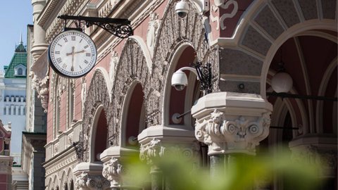 НБУ послабив валютні обмеження для населення