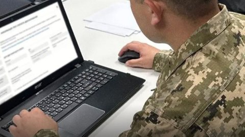 Скільки платять в ТЦК: названо зарплати військових та цивільних працівників