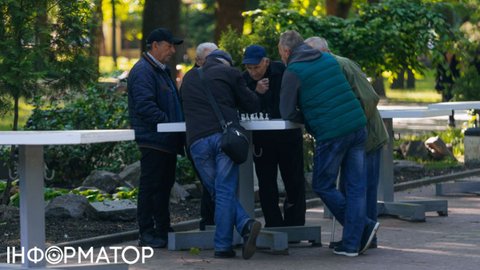 Як українцям за кордоном не втратити пенсію - поради щодо фізичної ідентифікації від ПФУ