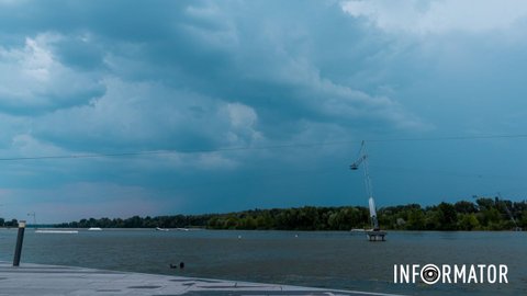 Грози та вітер в Україні через Балканські фронти - за дві доби погода зміниться на субтропічну