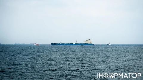 Іран закрив Ормузьку протоку - Центральне командування це спростовує