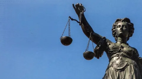 Минюст объяснил разницу между завещанием и наследственным договором и другими правовыми понятиями