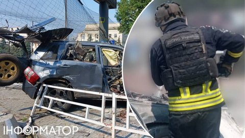 Дрон РФ вдарив по автівці в центрі Херсона - є поранені
