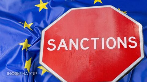 Послы ЕС согласовали 21 пакет санкций против РФ - СМИ