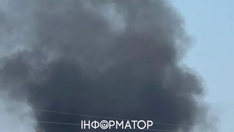 Ворог атакував Дніпро - спалахнула пожежа на складах з продуктами