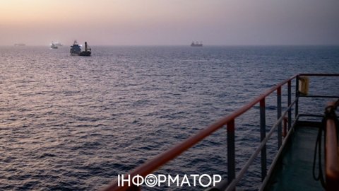 Країни Перської затоки таємно вивозять нафту через Ормузьку протоку попри війну з Іраном