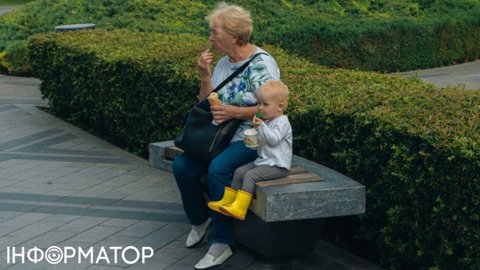 Як українцям за кордоном не втратити пенсію - інструкція
