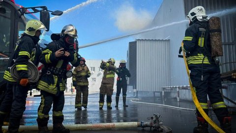 Горящие склады разожгли конфликт между ритейлом и производителями