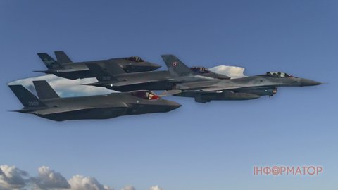 Польша поднимала военную авиацию из-за ракетных ударов РФ по Украине