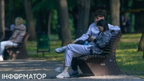 Перекази від родичів на картку - коли доведеться сплатити податок