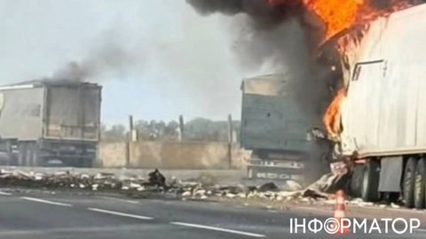 Враг атаковал автодорогу в Одесской области - пострадали три человека