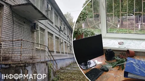 Очередная атака на ГНС ​​- в Запорожье из-за обстрелов авиабомбами повреждено здание налоговой