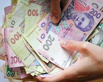 В Каменском чиновники помогли украсть 240 тыс. грн. из бюджета