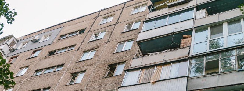 Смерть взаперти: на Набережной Победы жители многоэтажки задыхаются от трупного яда