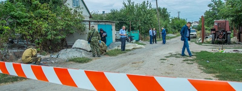 Четверо детей пострадали от взрыва снаряда под Днепром: появились фото и видео с места случившегося
