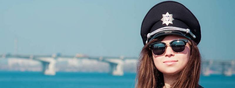 ТОП-10 самых красивых девушек-полицейских Днепра