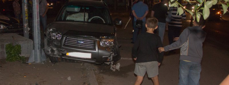 Легковушки, машина охраны "Гуард" и лошадь: на Донецком шоссе произошла авария