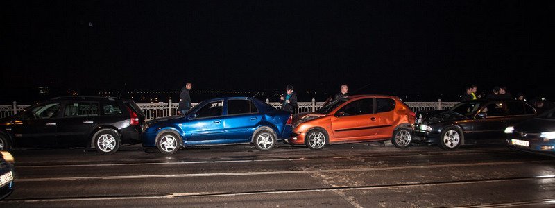На Амурском мосту произошла авария с участием 5 машин