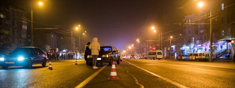 На Слобожанском проспекте пешеход-нарушитель попал под колеса ВАЗа
