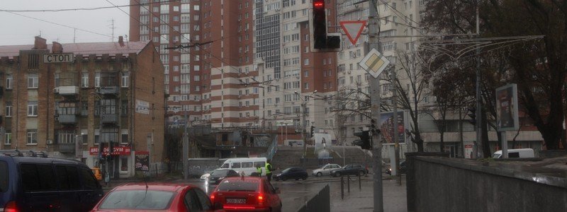 Пробки и неработающие светофоры: как Днепр встречает Президента Петра Порошенко