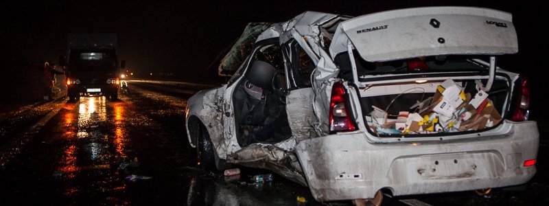 Смертельная авария под Днепром: женщина-водитель погибла на месте