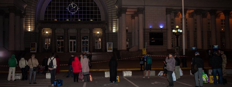 Пьяные водители, 70 семейных скандалов и минирование вокзалов: как в Днепре встречали Новый год