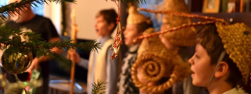 Лучшие колядки на Рождество 2018: на украинском и русском языке