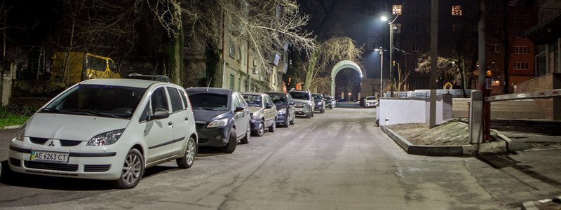 "Тихая ночь": как время замирает на улицах Днепра