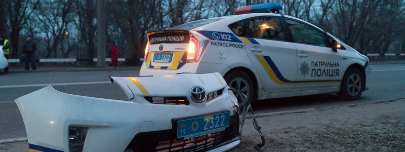 На Гальченко полицейская Toyota Prius столкнулась с ВАЗ-2110