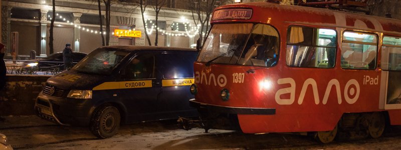 В центре Днепра в трамвае №1 умер мужчина