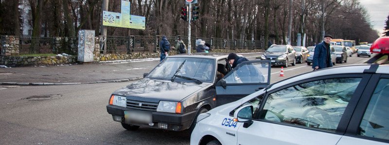 На проспекте Гагарина на пешеходном переходе ВАЗ сбил школьницу