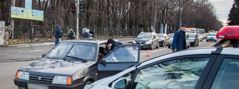 На проспекте Гагарина ВАЗ сбил школьницу: появилось видео момента аварии