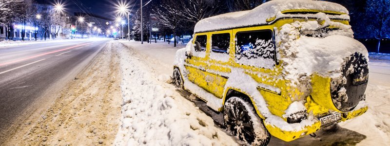 Снежный плен: как выглядят автомобили, брошенные в снегу