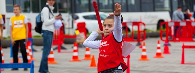 На Фестивальном причале прошел Открытый чемпионат города по детской легкой атлетике