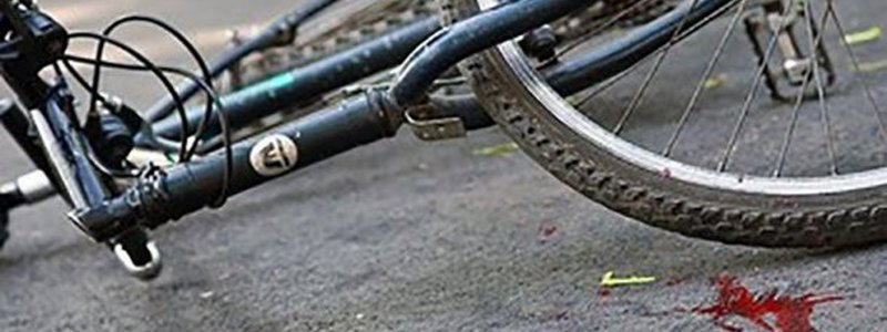 В больнице Днепра умерла велосипедистка, которую сбил грузовик
