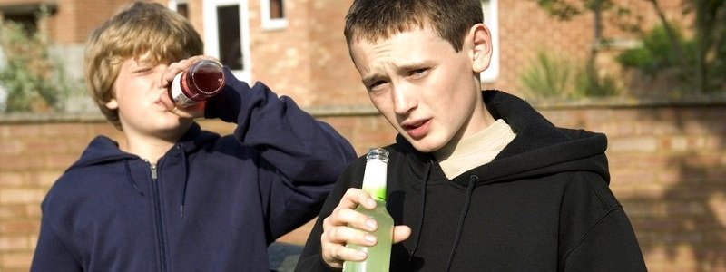 На Монастырском острове подростки распивали ворованный алкоголь